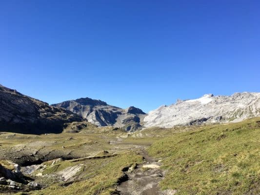 Randonnée Aventures trekking tour du Wildhorn, 4 jours de magnifiques paysages et d'émotions ZenAventures Inès Thoms 2