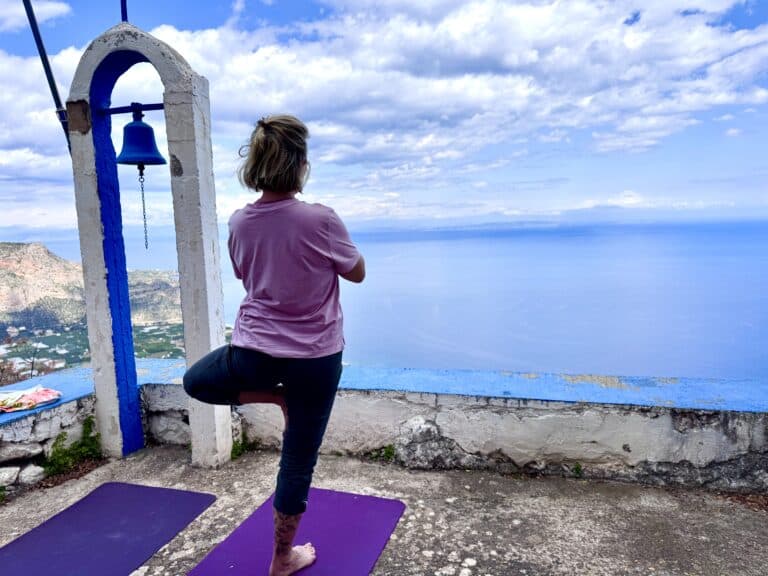 Cosineshouse, maison traditionnelle à Leonidio, Grèce. Séjours ou retraites bien-être : yoga, randonnée, escalade, massages et plages.